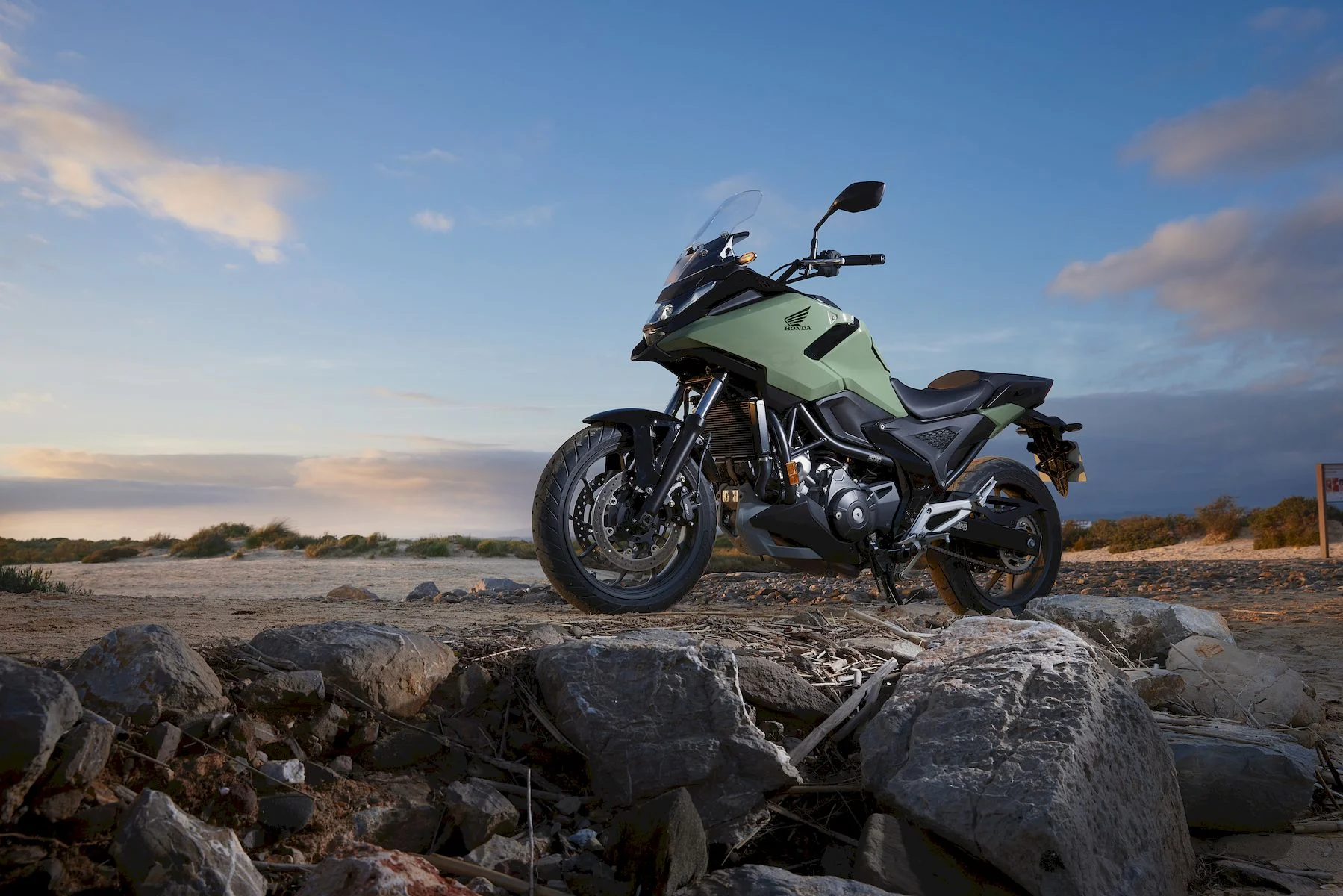 Honda NC750X DCT 2026 en ciudad